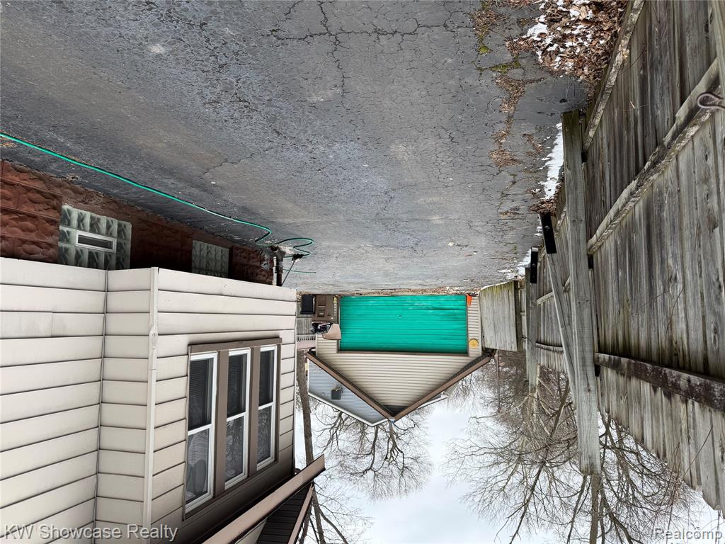 24 S Roselawn Street, Pontiac, MI 48342 — Photo 35