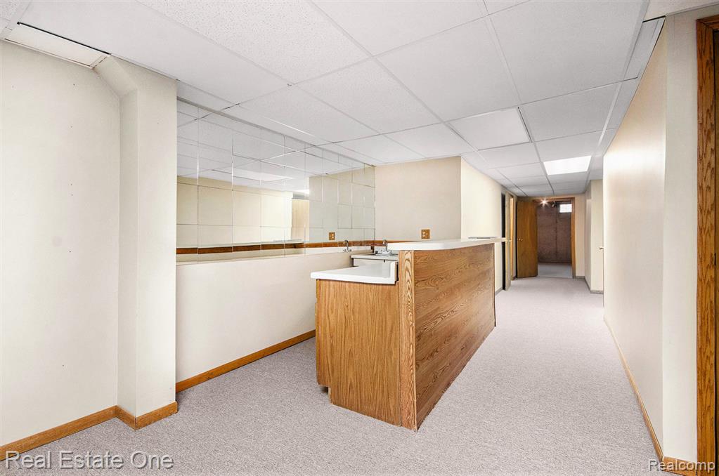6281 Quaker Hill Drive, West Bloomfield, MI — Photo 23