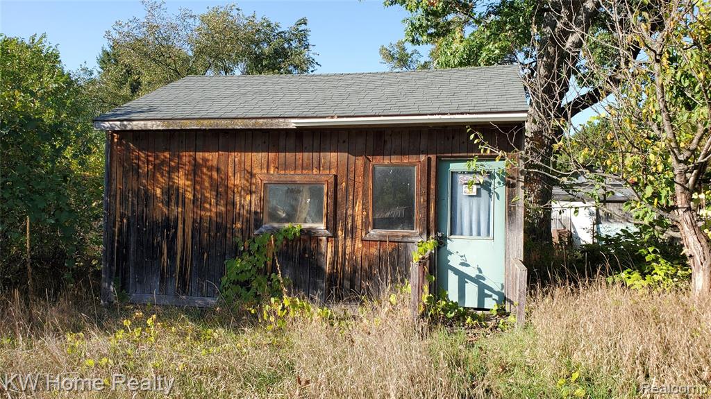 2887 Ivan, Harrison, MI 48625 — Photo 3
