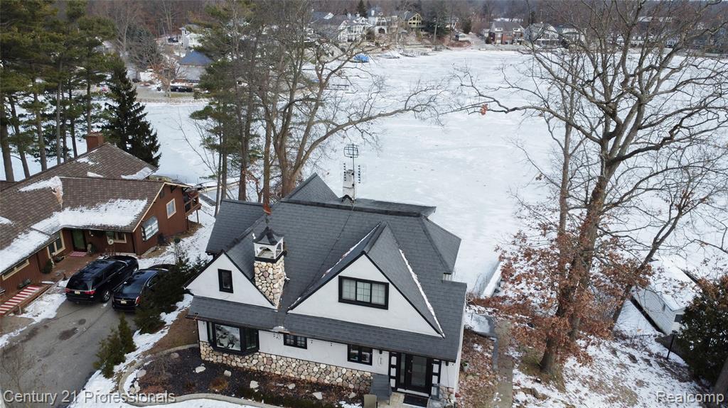 910 W Pine Tree Road W, Lake Orion, MI 48362 — Photo 30