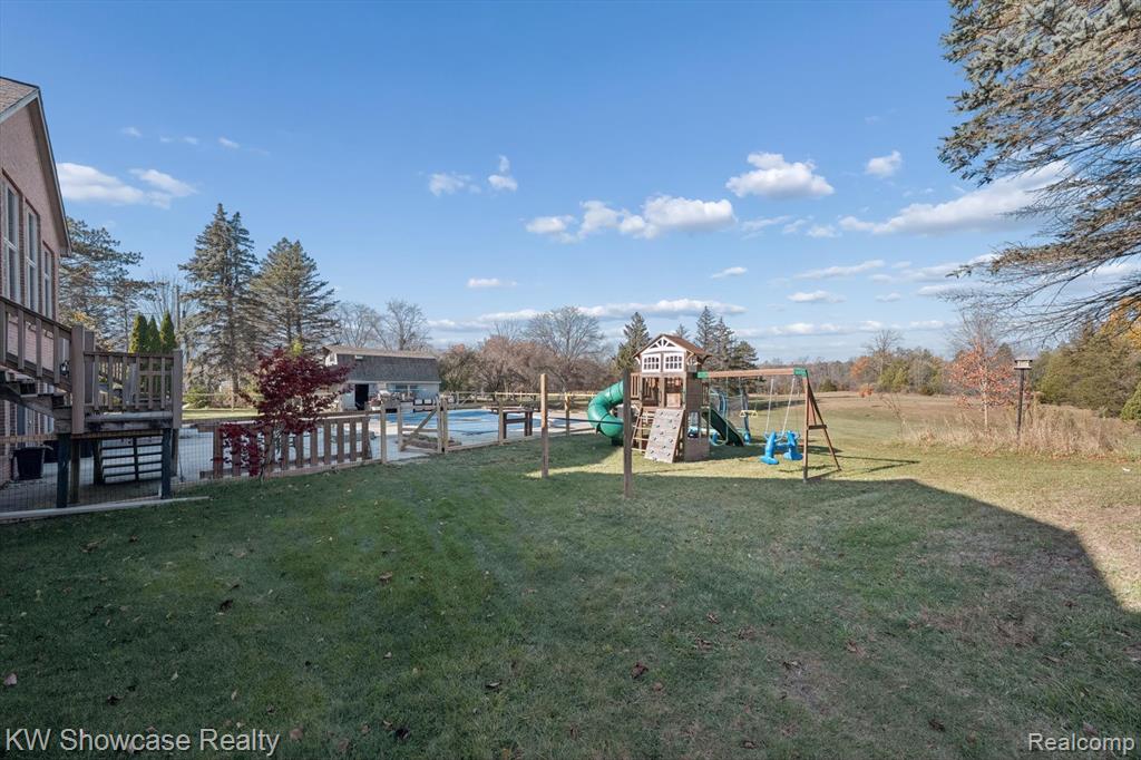 1112 W Cook Road, Grand Blanc, MI 48439 — Photo 51