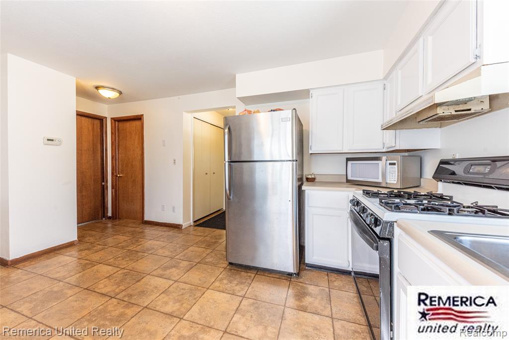 29821 Munro Street, Rockwood, MI — Photo 16