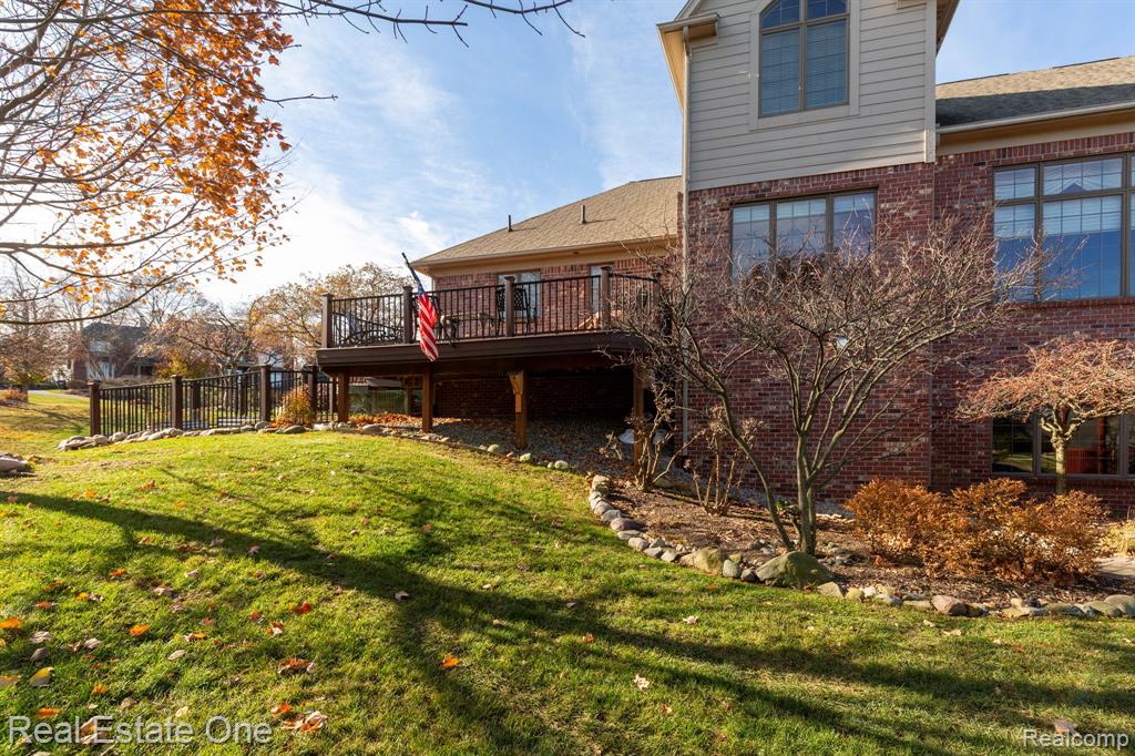658 Langley Road, Rochester Hills, MI 48309 — Photo 7