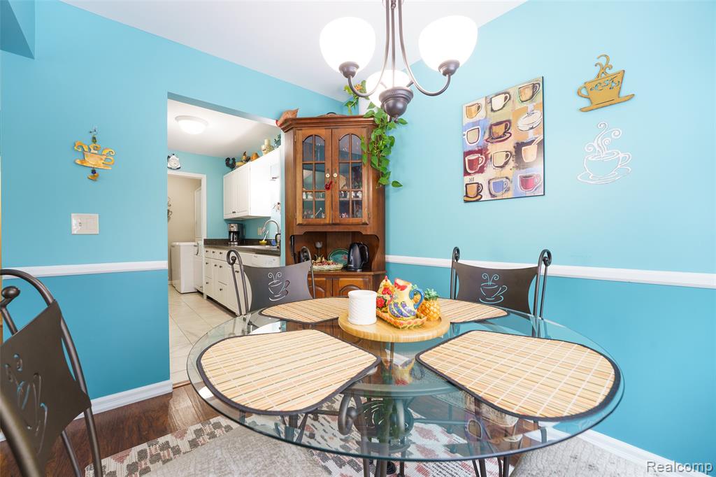 722 Griswold Street, 8, Howell, MI 48843 — Photo 11