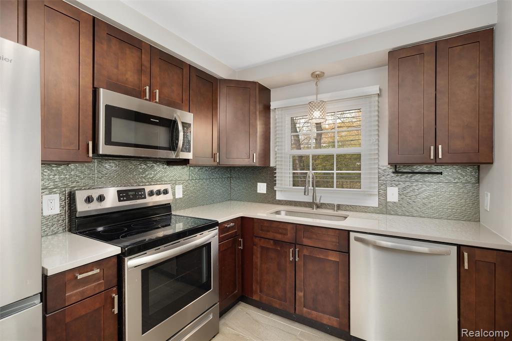 3221 Shenandoah Drive, Royal Oak, MI, 48073