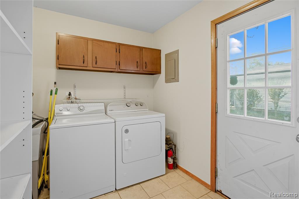 9404 Princess Street, Taylor, MI 48180 — Photo 15