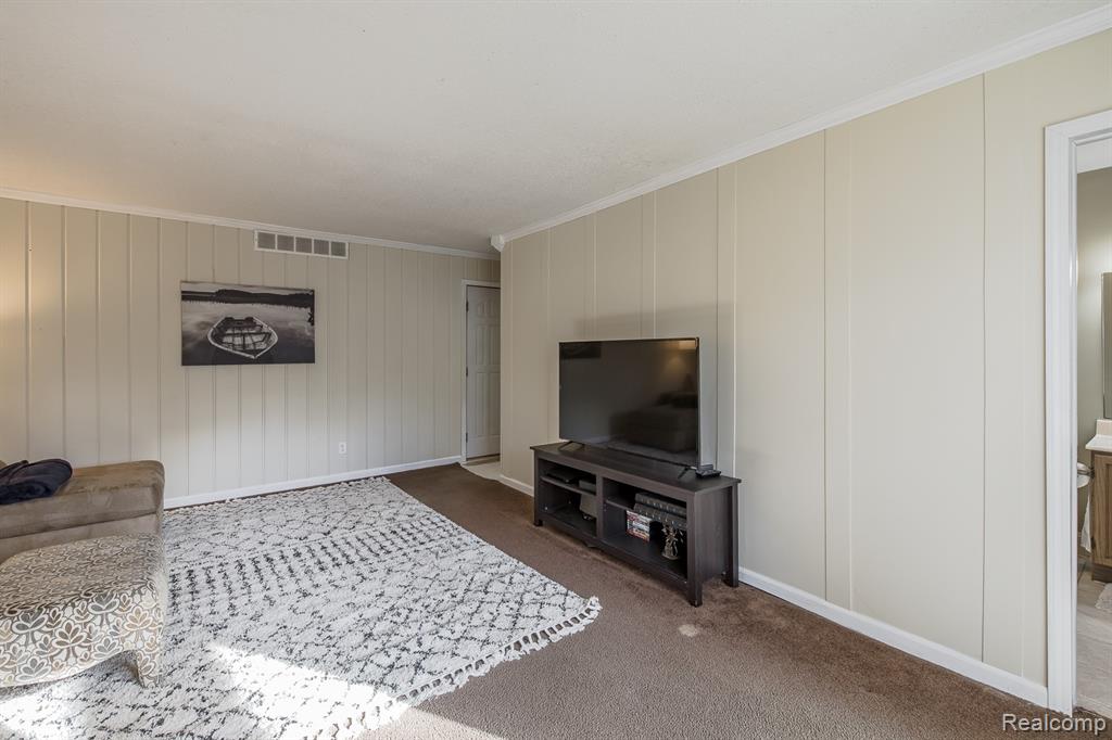 4083 Ledgestone Drive, Waterford, MI 48329 — Photo 28