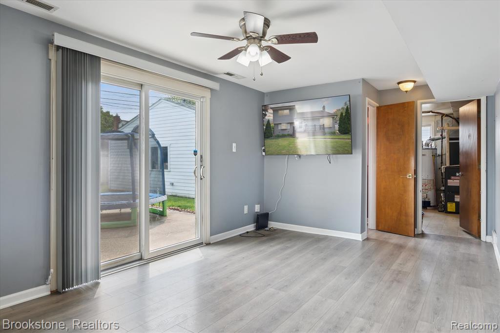 6510 CADILLAC Street, Garden City, MI — Photo 14