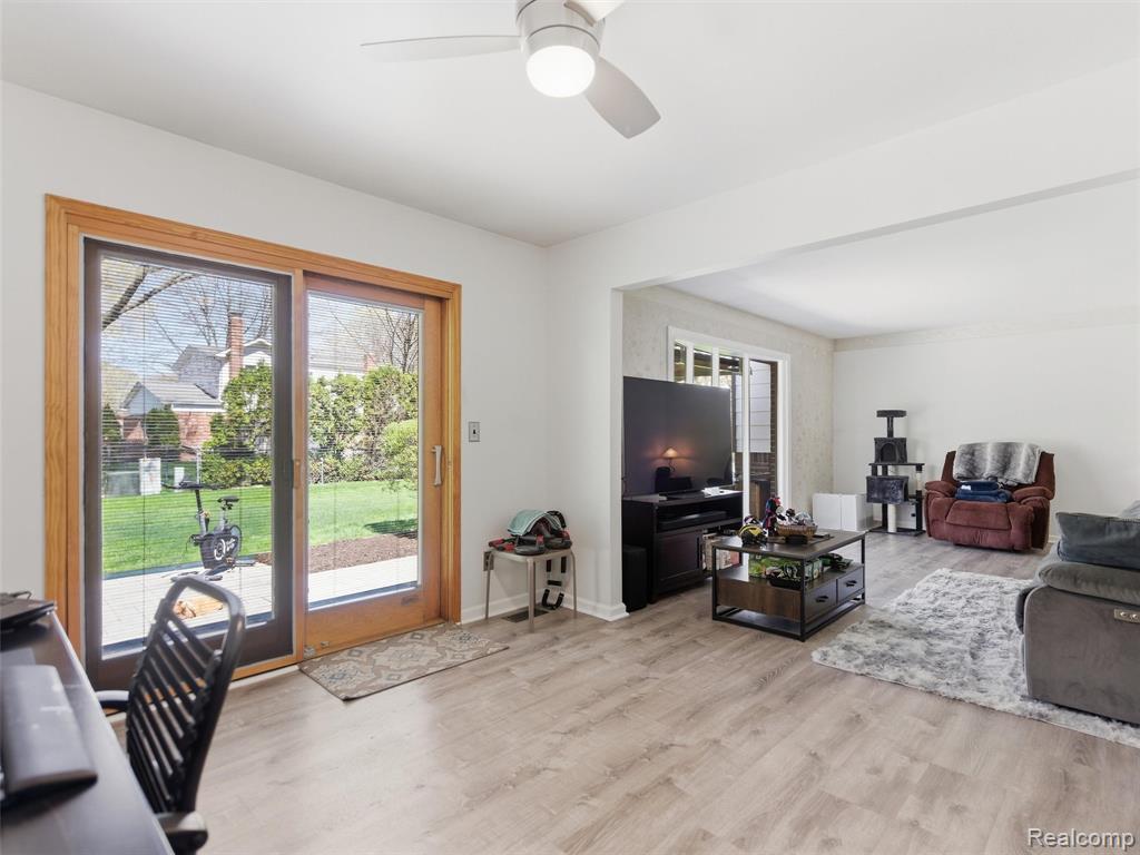 1373 Glenwood Drive, Troy, MI 48083 — Photo 14