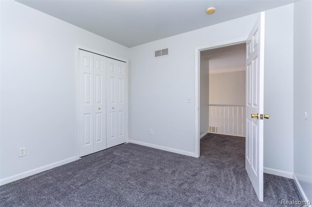 40945 Justin Drive, Sterling Heights, MI 48310 — Photo 28