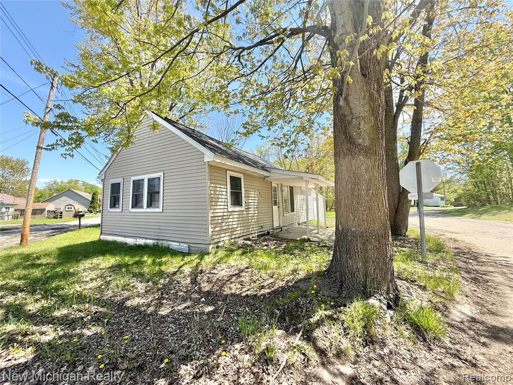 300 Georgia Drive, Lapeer, MI 48446 — Photo 3