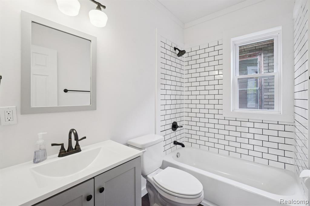 5855 Hurlbut Street, Detroit, MI 48213 — Photo 15