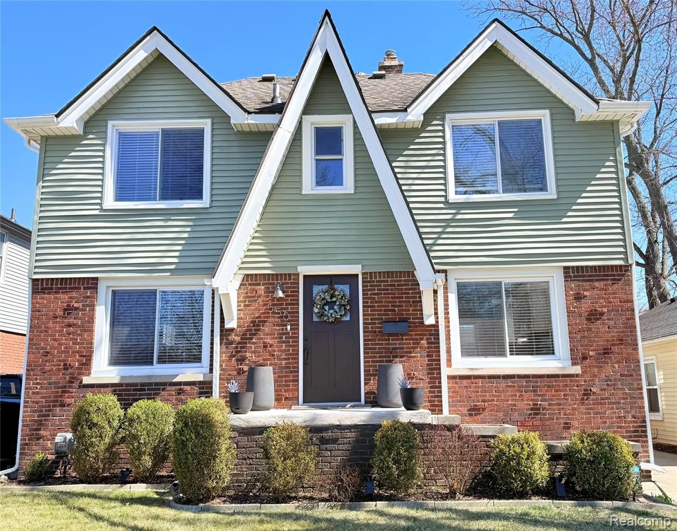 550 Pinecrest Drive, Ferndale, MI 48220 — front exterior