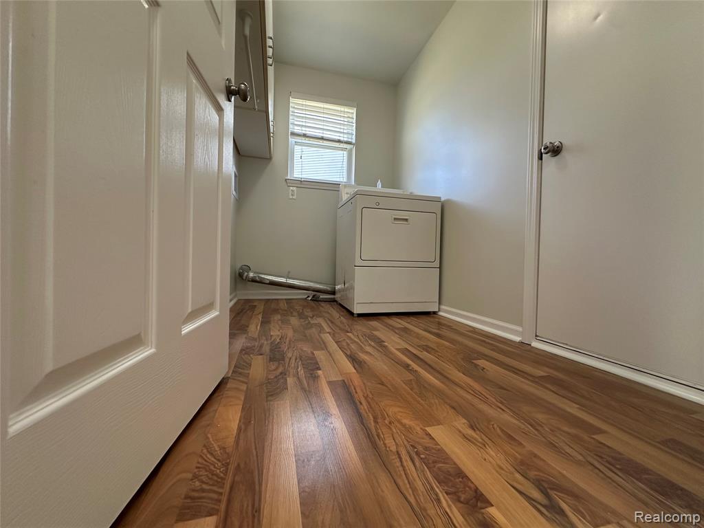 357 Victorian Court, Belleville, MI 48111 — Photo 8