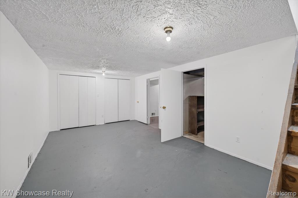 3351 Harvey Lake Road, Highland, MI 48356 — Photo 33