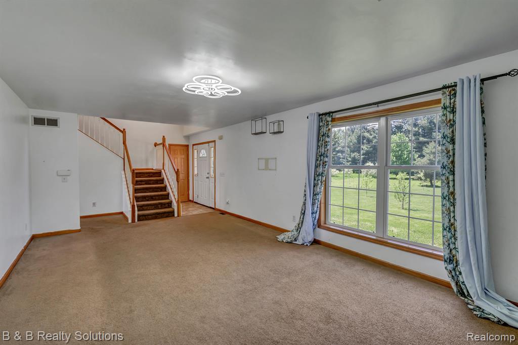 2864 N BLACKS CORNERS Road, Imlay City, MI 48444 — Photo 23