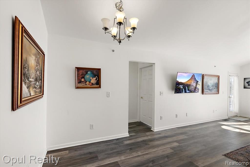 28263 Oakmonte Circle, New Hudson, MI 48165 — Photo 6