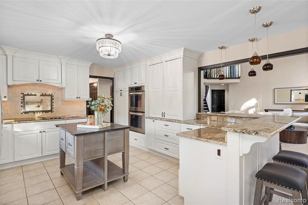 53961 Sutherland Court, Utica, MI 48316 — Photo 24