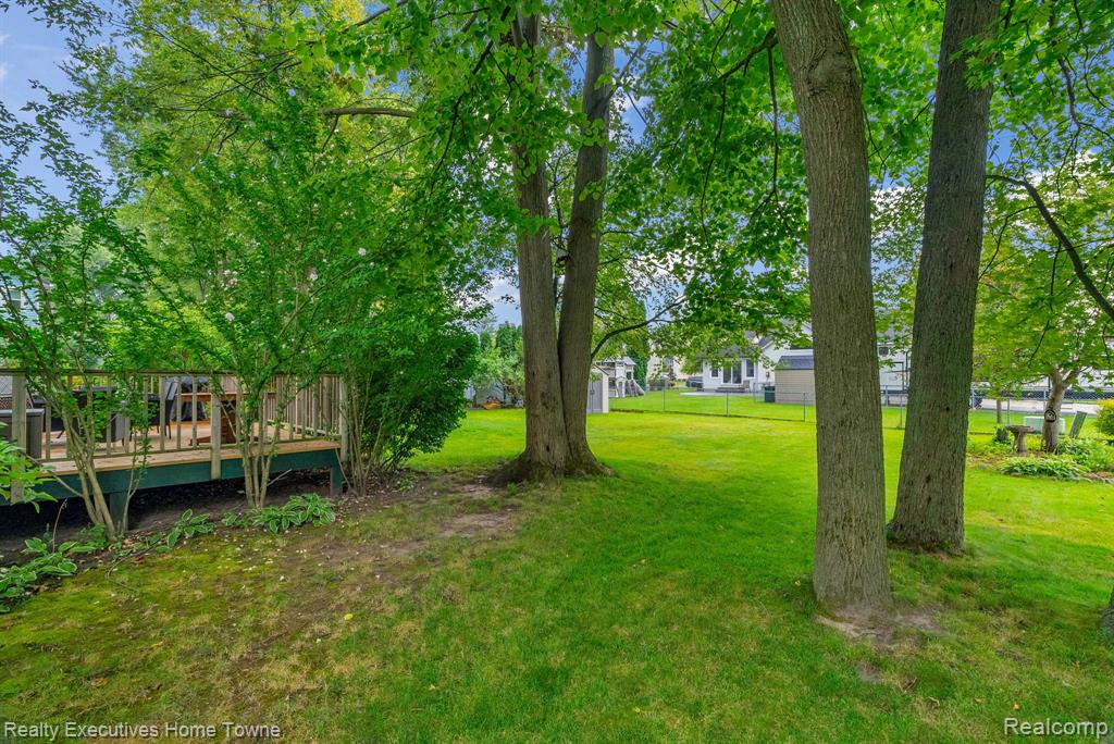 464 CENTRAL Street, Marysville, MI 48040 — Photo 33
