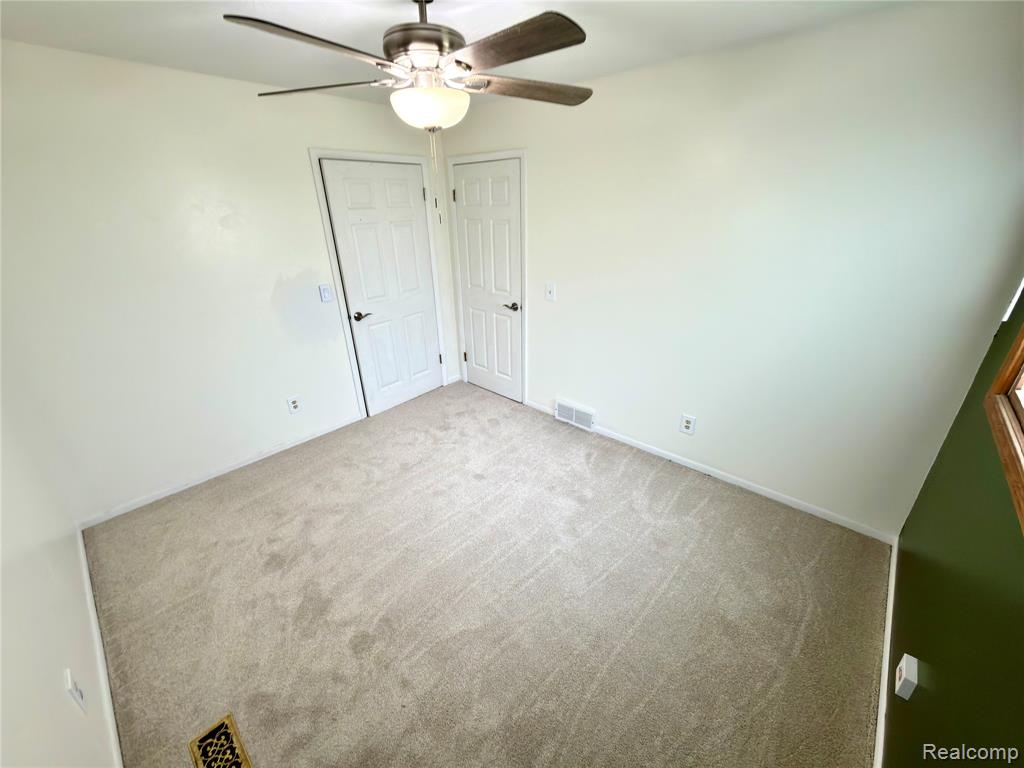 5934 Montebello Avenue, Haslett, MI 48840 — Photo 16