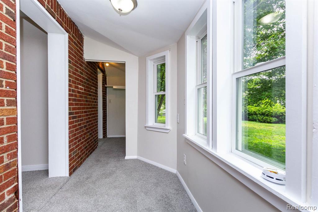 33627 Bock Street, Garden City, MI — Photo 18