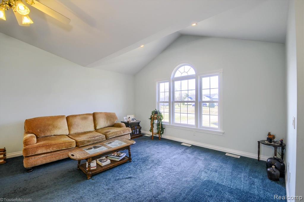 5732 COBBLESTONE Drive, North Branch, MI 48461 — Photo 7