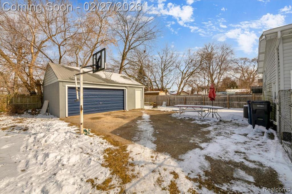 617 McKeighan Avenue, Flint, MI 48507 — Photo 28