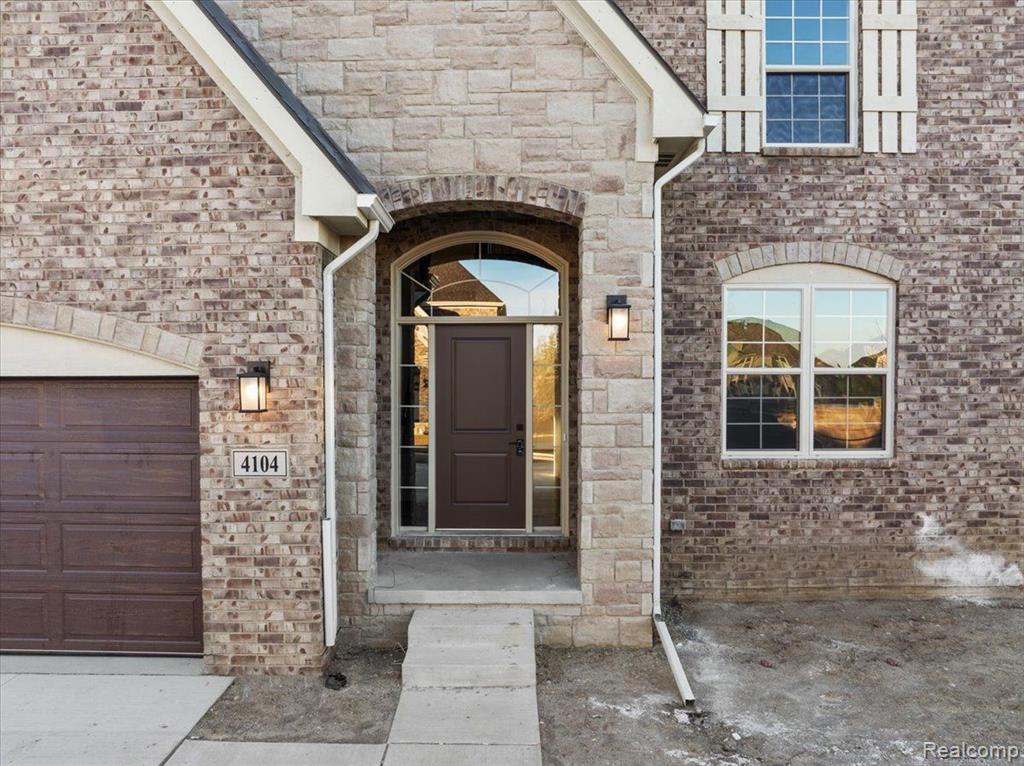4104 Spring Meadows Drive, Sterling Heights, MI 48314 — Photo 5