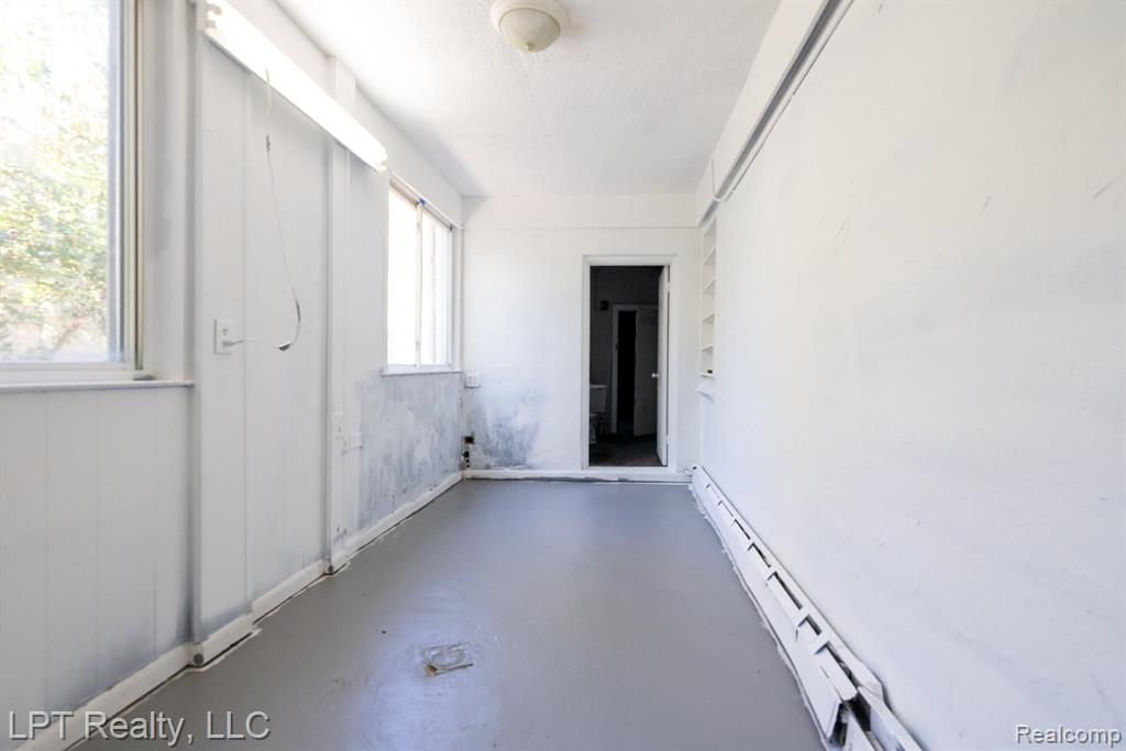 6015 Mayburn Street W, Dearborn Heights, MI 48127 — Photo 14