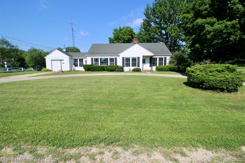 4201 N Burkhart Road, Howell, MI 48855 — Photo 34