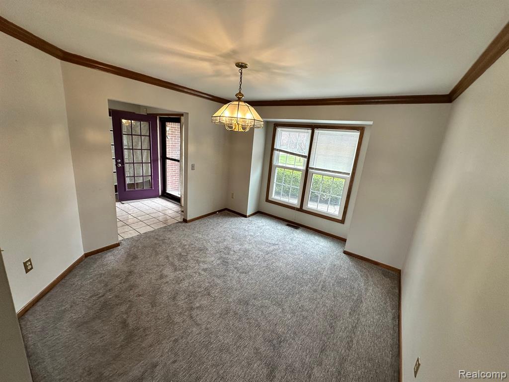 577 LEXINGTON Drive, Rochester Hills, MI 48307 — Photo 10