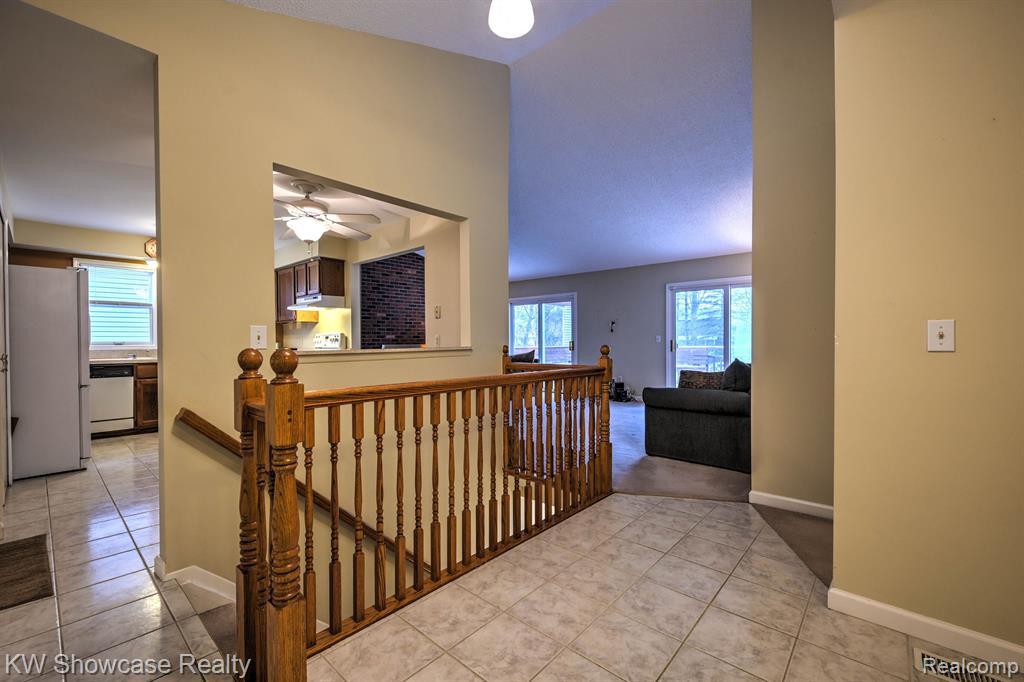 5806 KING JAMES, Waterford, MI 48327 — Photo 6