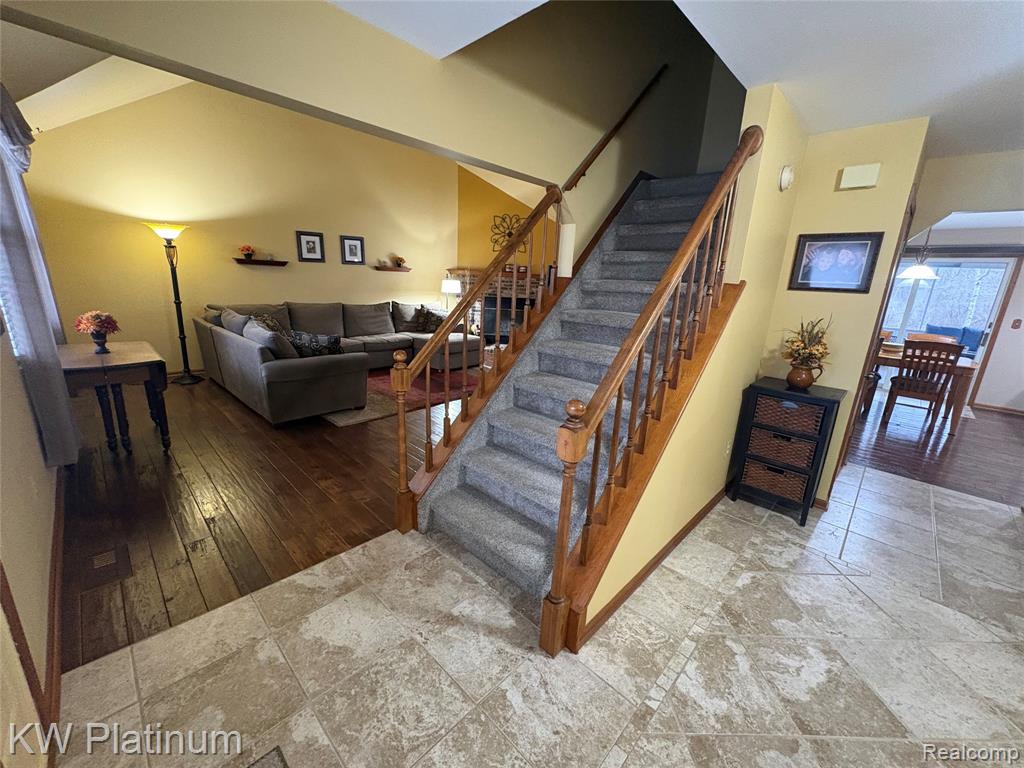 285 Hemlock Lane, Marysville, MI 48040 — Photo 5