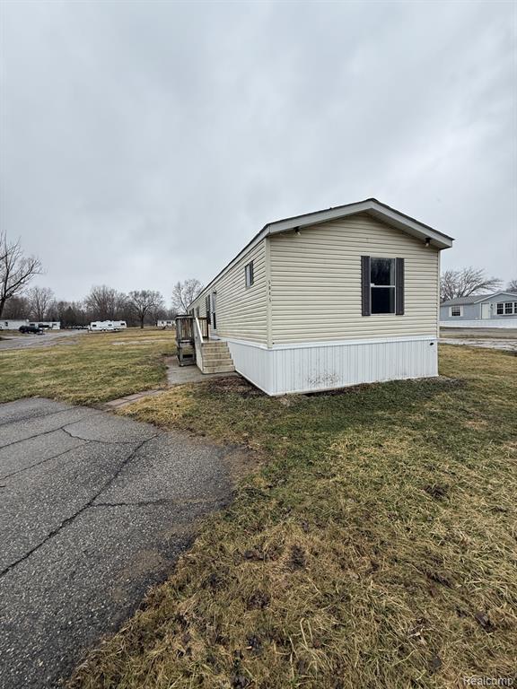5045 Nadie Drive, Mount Morris, MI 48458 — Photo 12