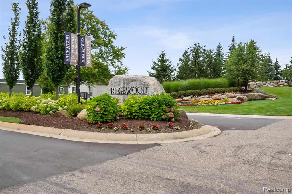 5201 Millstone, Milford, MI 48380 — Photo 22