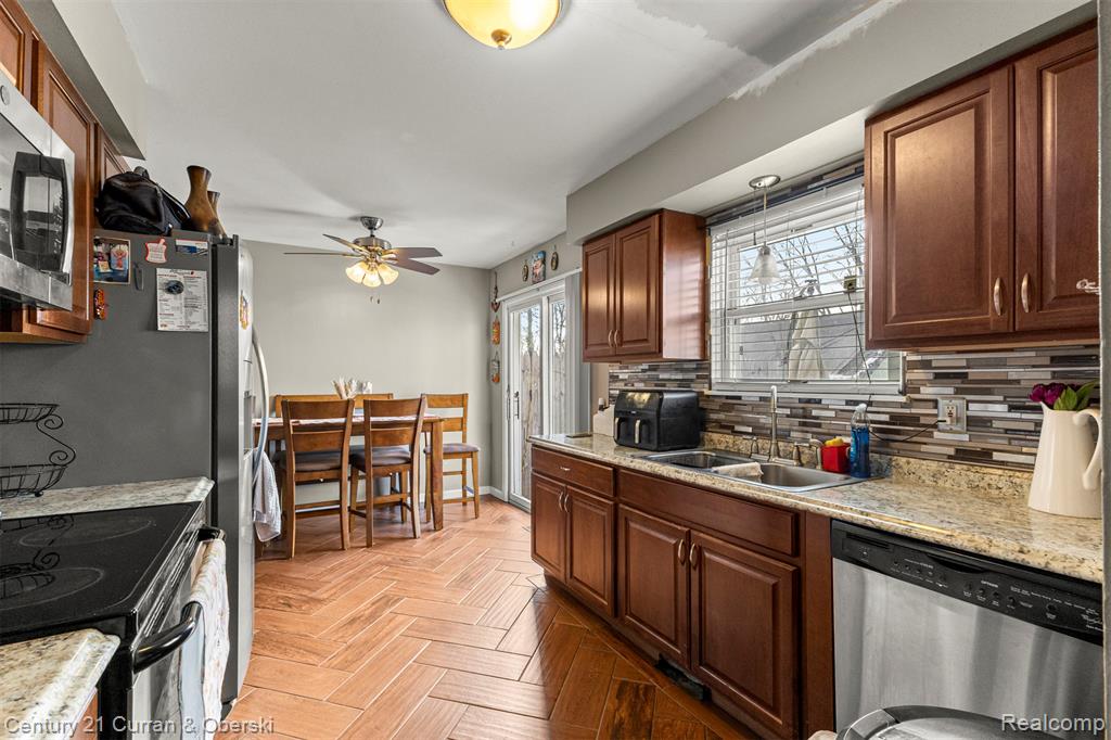 4306 Elizabeth Street, Wayne, MI 48184 — Photo 16