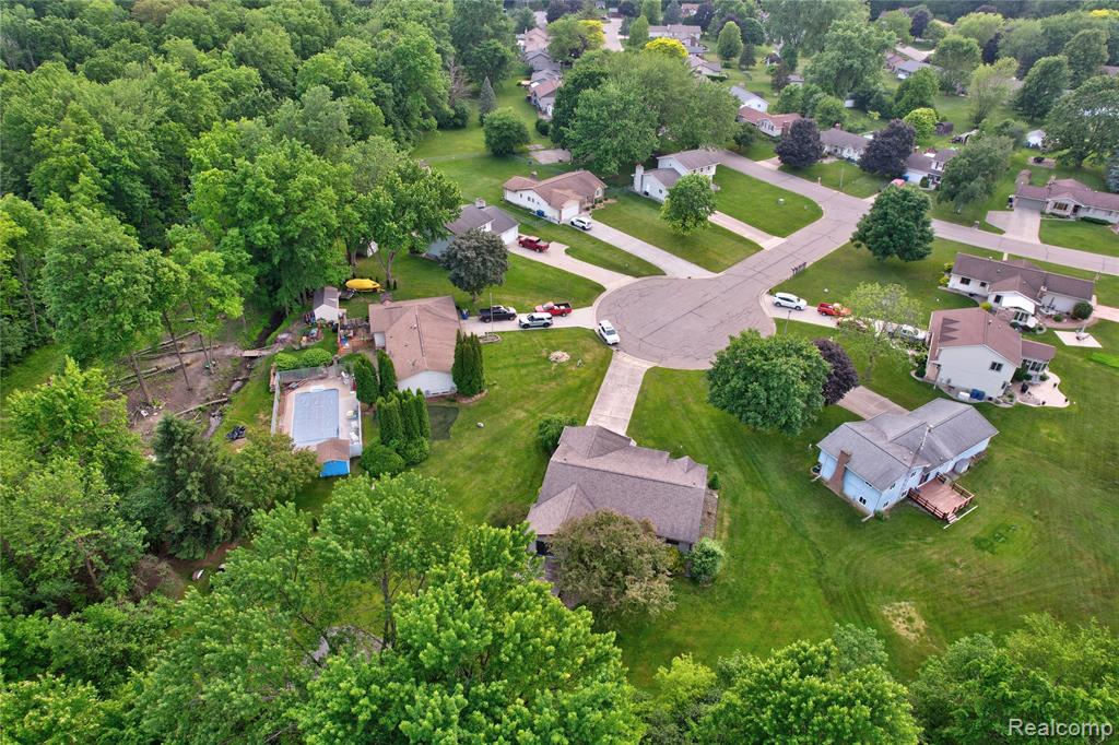 6247 King Arthur Court, Swartz Creek, MI 48473 — Photo 5