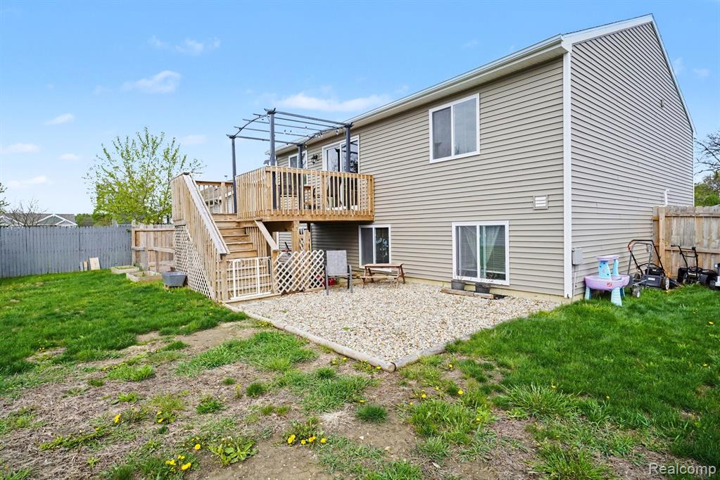 202 Creek Pointe Circle, Durand, MI 48429 — Photo 24