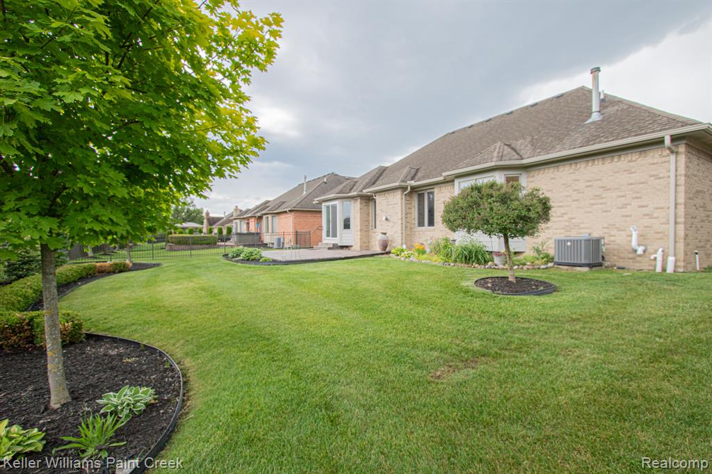 54436 Jack Drive, Macomb, MI 48042 — Photo 39