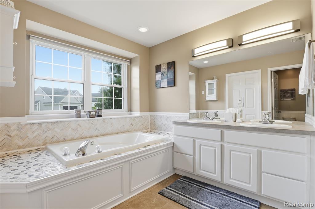 2067 Ashford Drive, Davison, MI 48423 — Photo 34