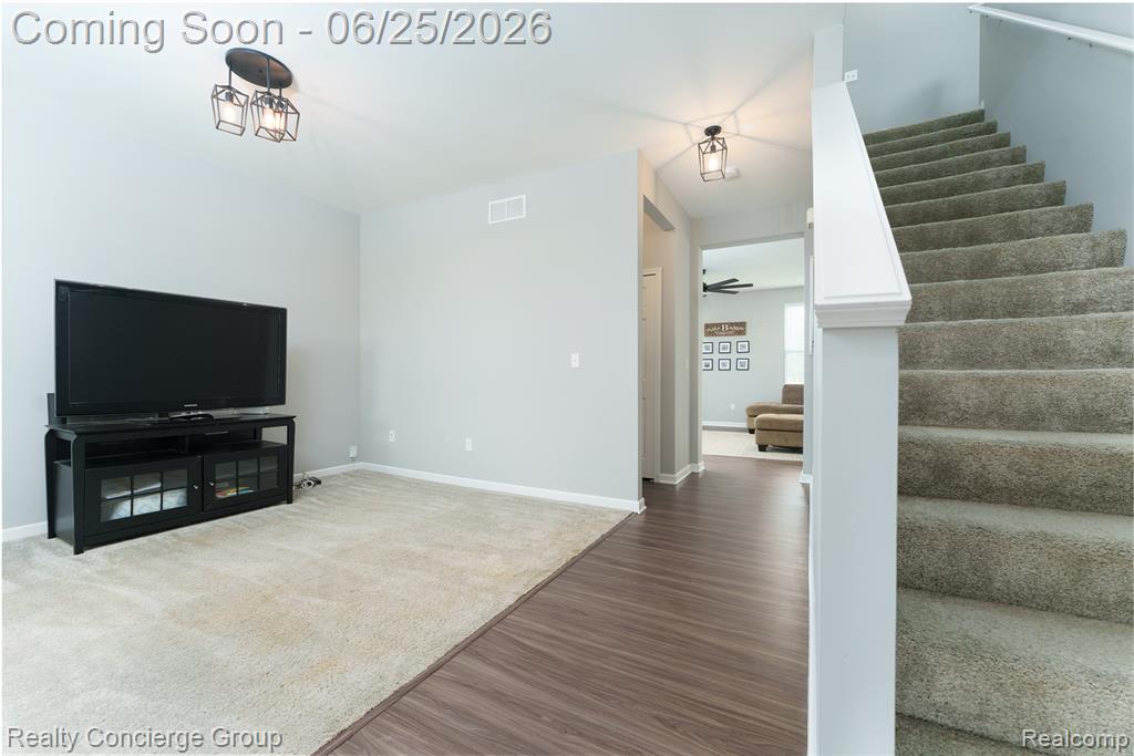 10066 Willow Oak Drive, Brighton, MI 48116 — Photo 13
