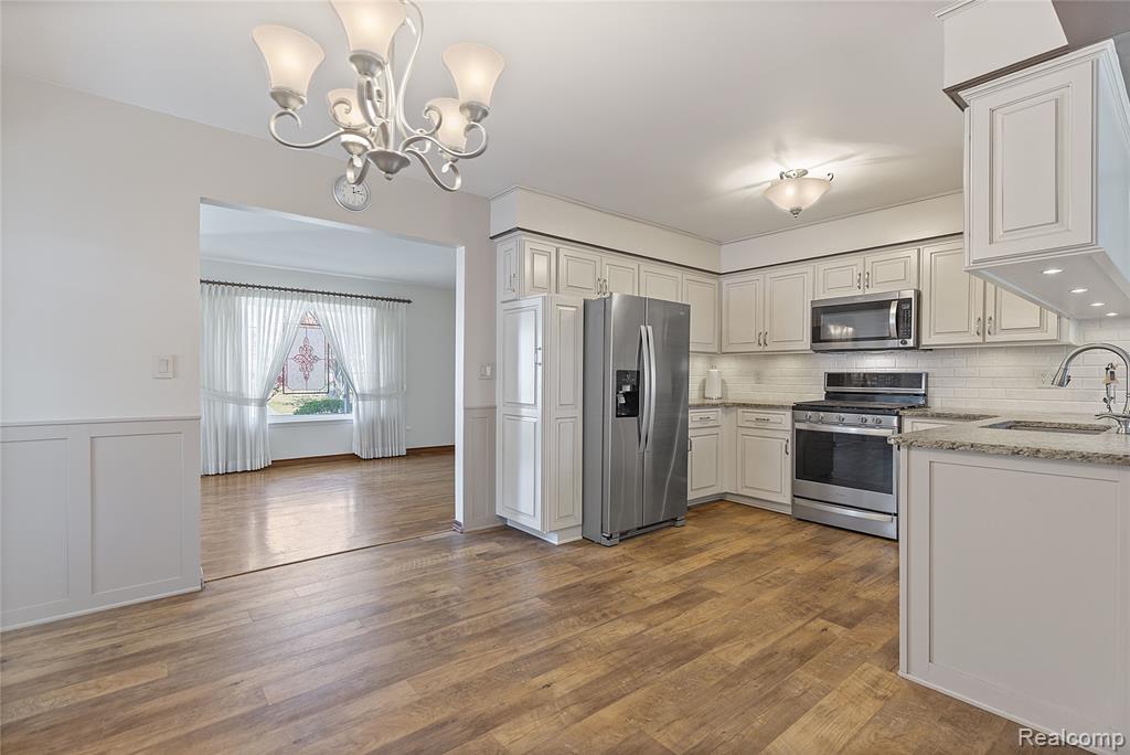 922 Canterbury Drive, Madison Heights, MI 48071 — Photo 7