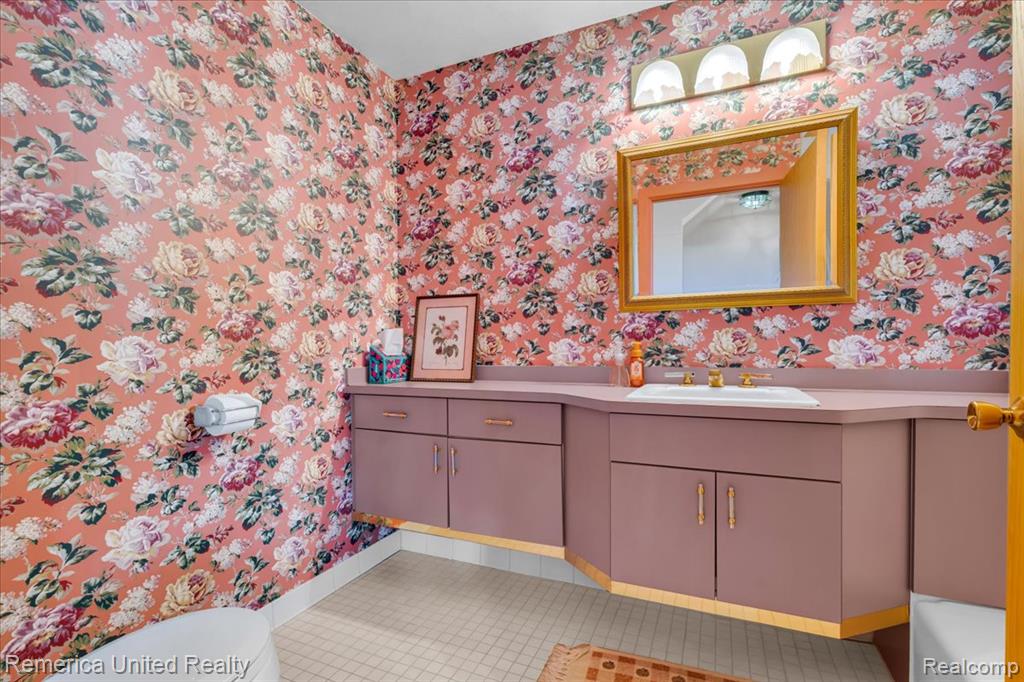2457 Spring Lake Lane Lane, Brighton, MI 48114 — Photo 18