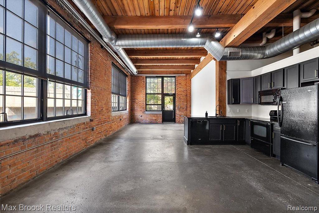 5766 TRUMBULL Street, 108, Detroit, MI 48208 — Photo 2
