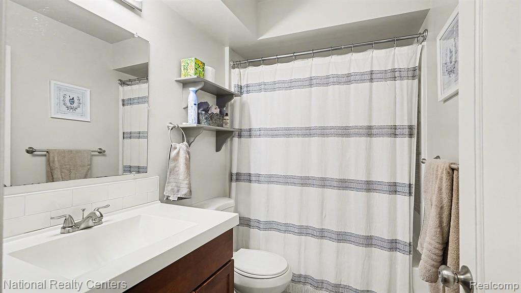 15643 Fry Street, Plymouth, MI 48170 — Photo 22