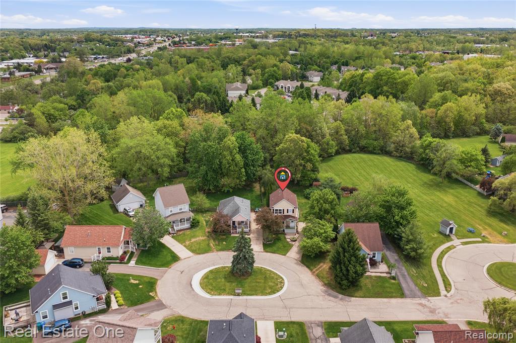 415 Ventnor Commons, Howell, MI 48843 — Photo 4