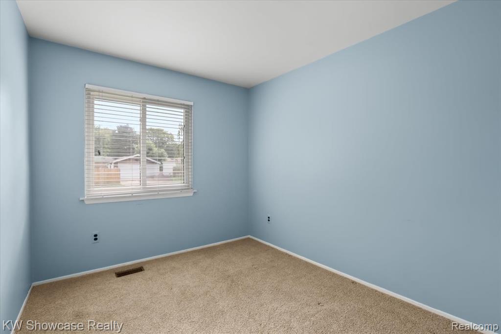 9952 Kennedy Street, Belleville, MI 48111 — Photo 10