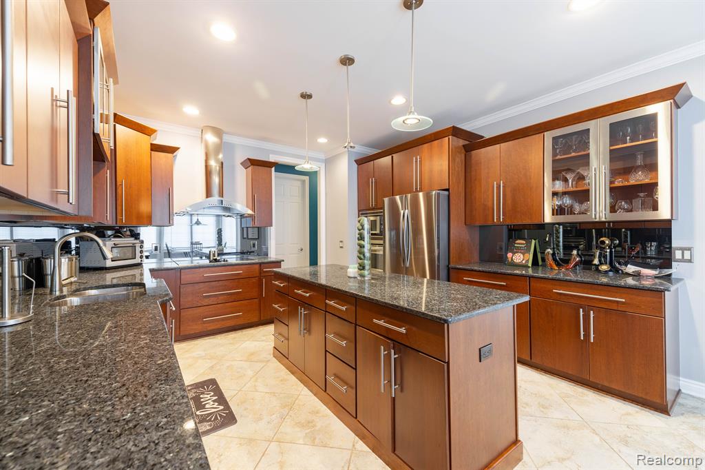 6458 ENCLAVE Drive, Clarkston, MI 48348 — Photo 17