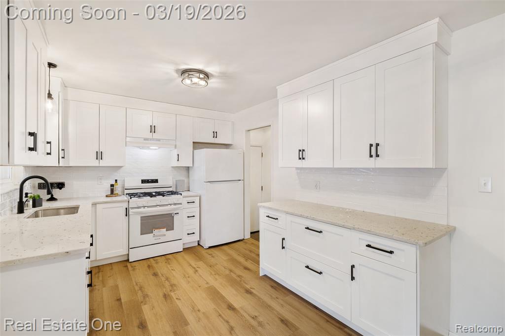 4775 Stanley Avenue, Warren, MI 48092 — Photo 5