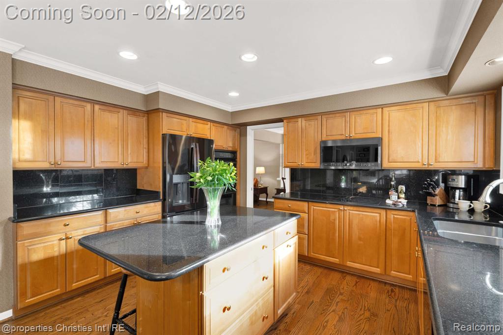 5772 Kingsmill Drive, Bloomfield Hills, MI 48301 — Photo 12